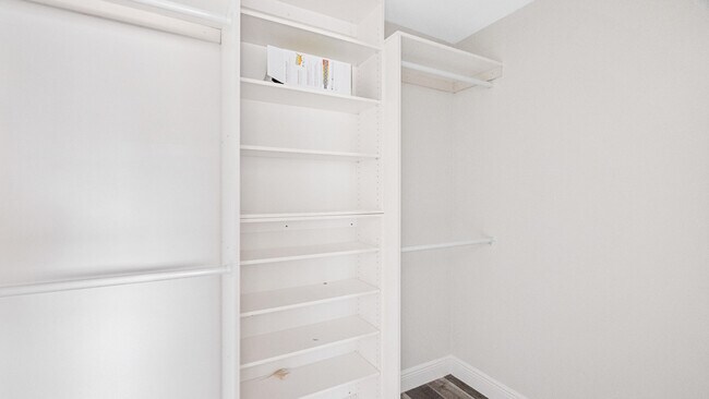 Building Photo - 243 Castlewood Dr