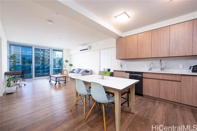 Building Photo - 1391 Kapiolani Blvd