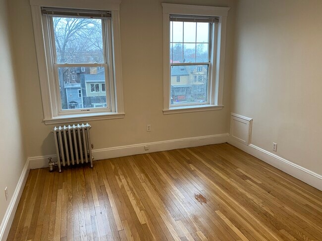 Building Photo - 30 Langdon St