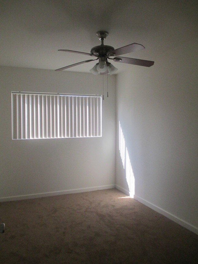 Building Photo - 14601 Firmona Ave