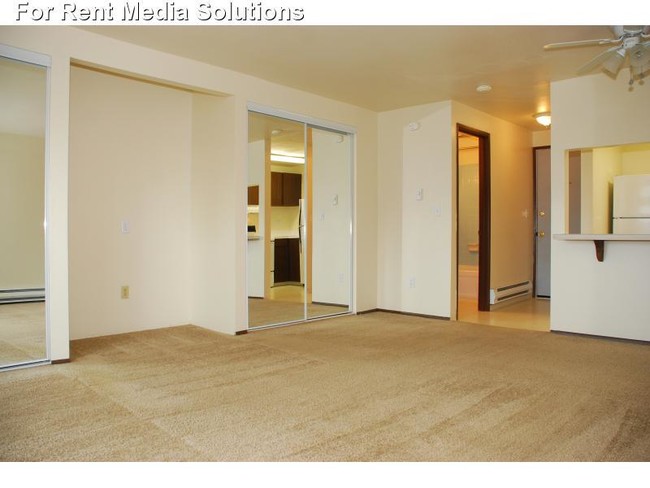 Building Photo - Steilacoom Woods