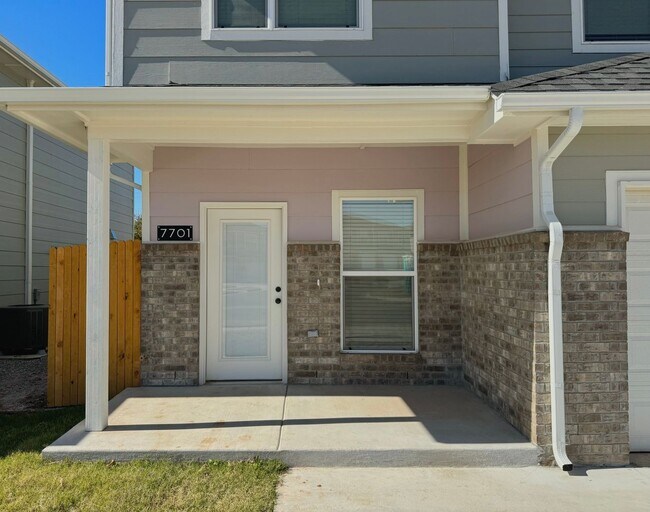 Foto del edificio - New Townhome Available for Rent!