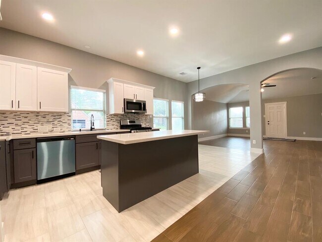 Building Photo - 12603 Ginger Cove Lane