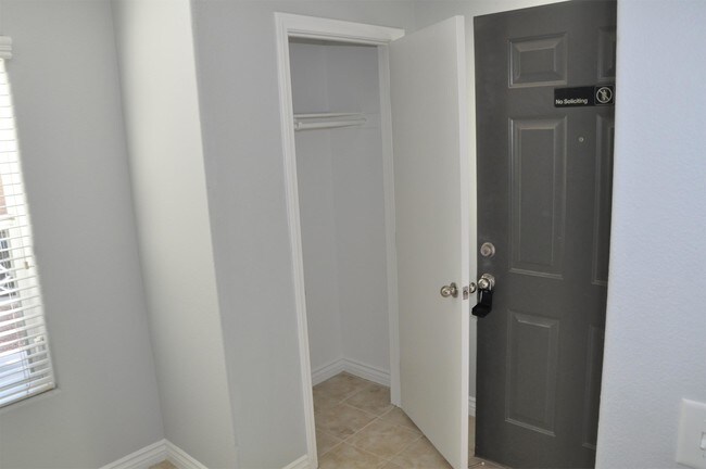 Building Photo - 6920 Smiling Cloud Ave