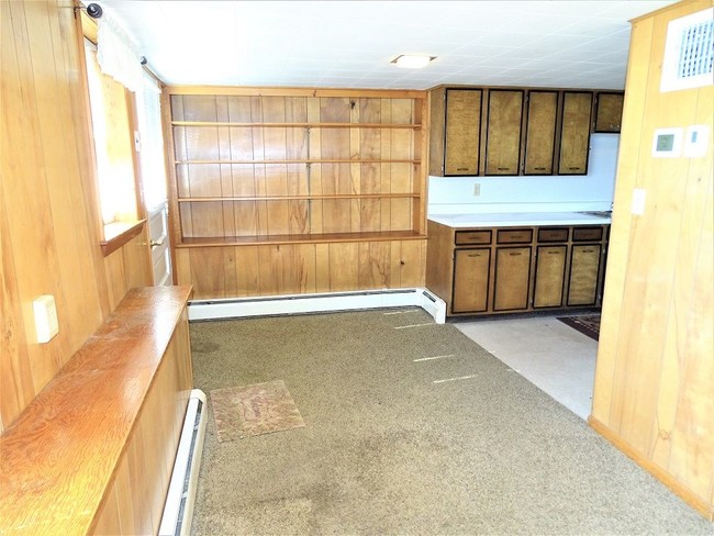 Foto del edificio - 1145 N Penryn Rd
