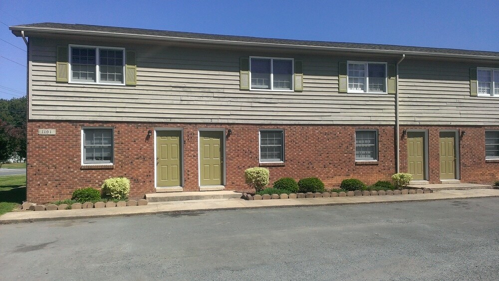 Pine Wood Trace Apartments in Monroe, NC