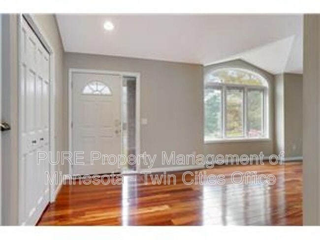 Building Photo - 9994 Dunberry Cir