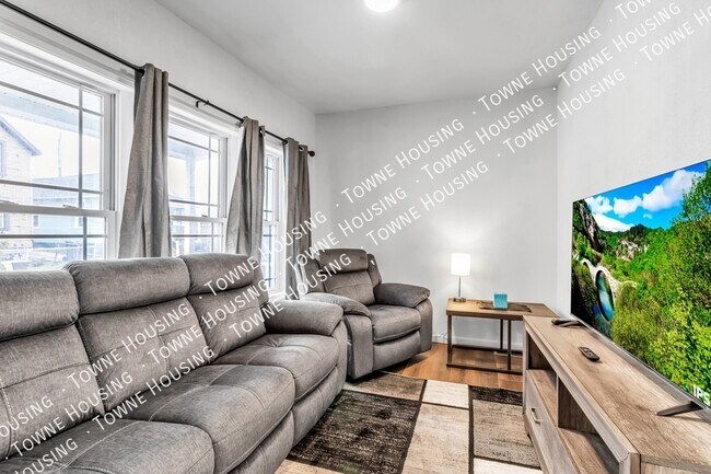 Foto del edificio - 240 Trenton Ave