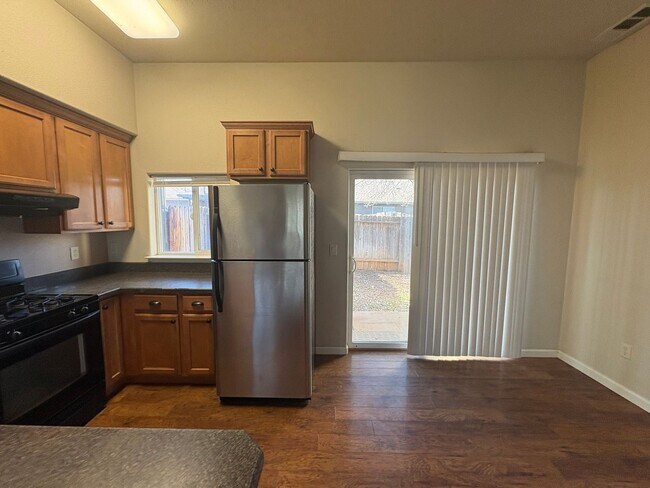 Foto del edificio - Brokeoffmtn19745/19747