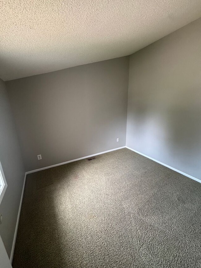 Building Photo - 1324 Lofton Way