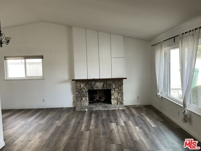 Building Photo - 9522 Telhan Dr