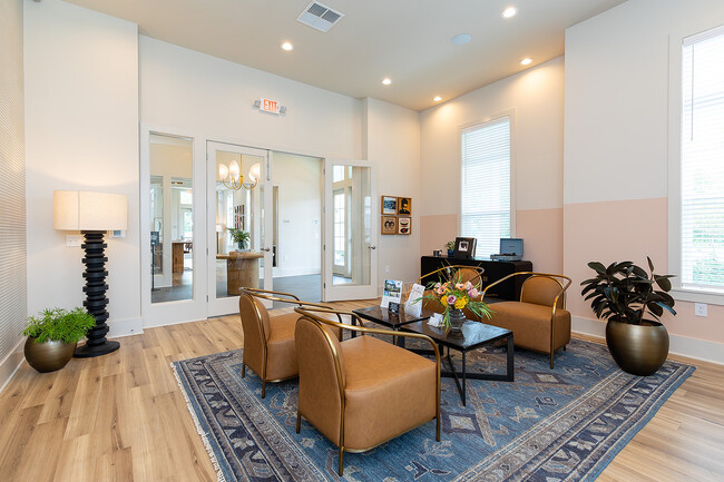 Leasing Office - Crescent Woods