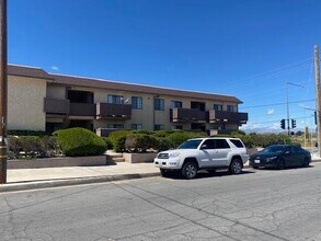 Building Photo - 4202 W Ave L