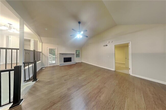Building Photo - 1104 Canterbury Ln