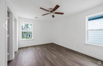 Building Photo - 7813 Laura Koppe Rd