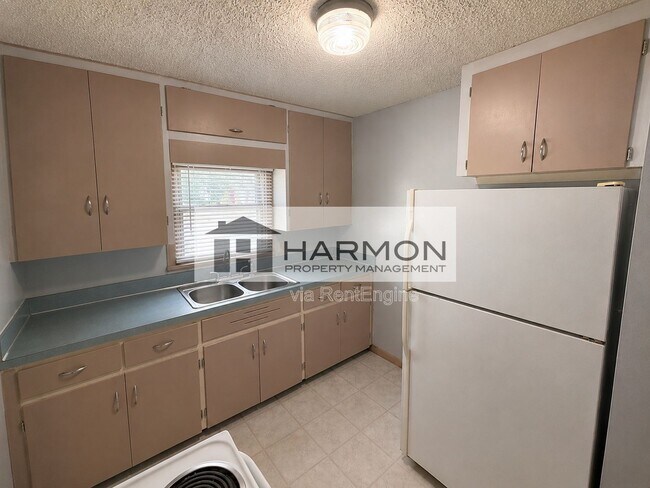 Foto del edificio - 2232 S Greenwood Ave