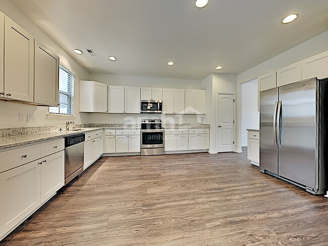 Building Photo - 3730 Nicolyn Dr