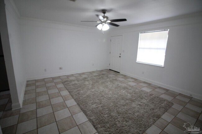 Foto del edificio - 4947 Yacht Harbor Dr