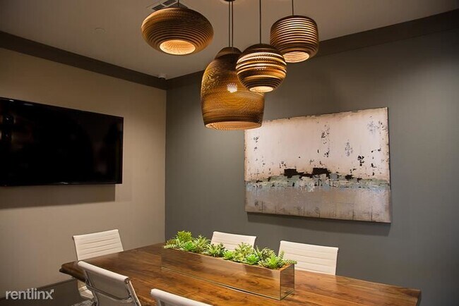 Foto del edificio - 2 br, 2 bath Condo - 331 Forest Center Dr ...