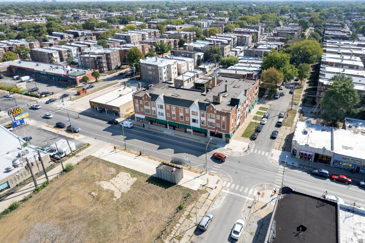 Aerial Photo - 7903 S Rhodes Ave