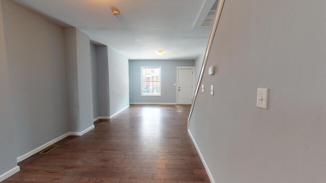 Foto del edificio - 1249 S Greylock St