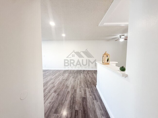 Building Photo - 6041 Whitsett Ave