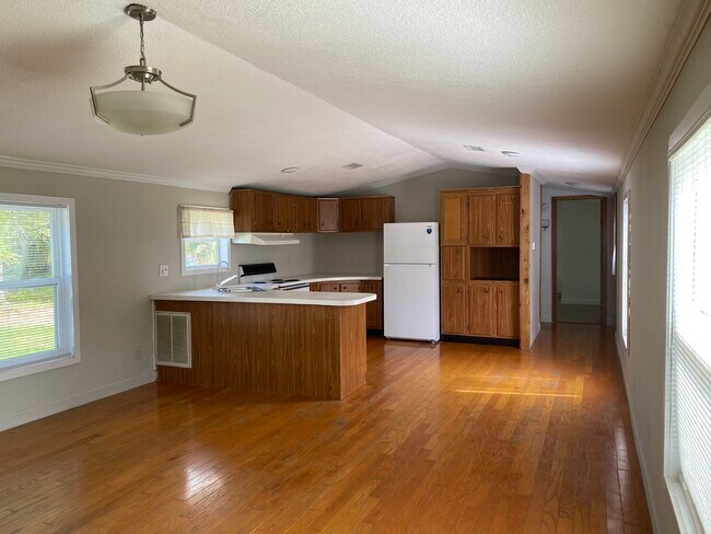 Foto del edificio - 17020 Meridian Blvd