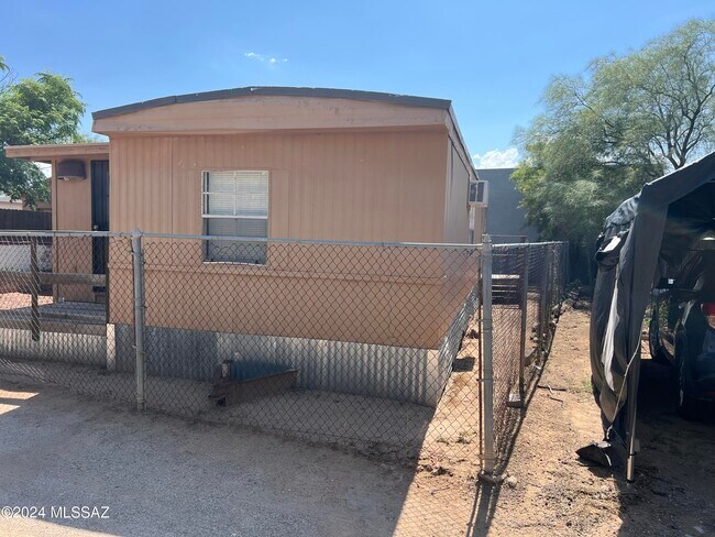 Building Photo - 3777 E Hardy Dr