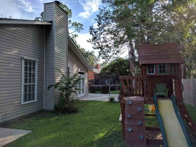 Building Photo - Stunning 3-Bed, 2-Bath Home in the Heart of Killearn Estates!