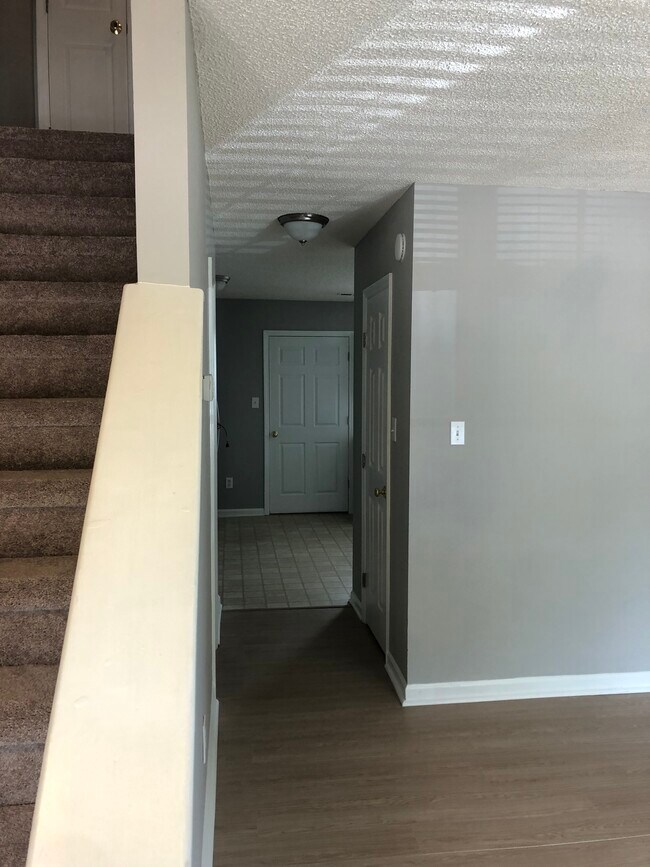 Foto del edificio - 210 Gary St