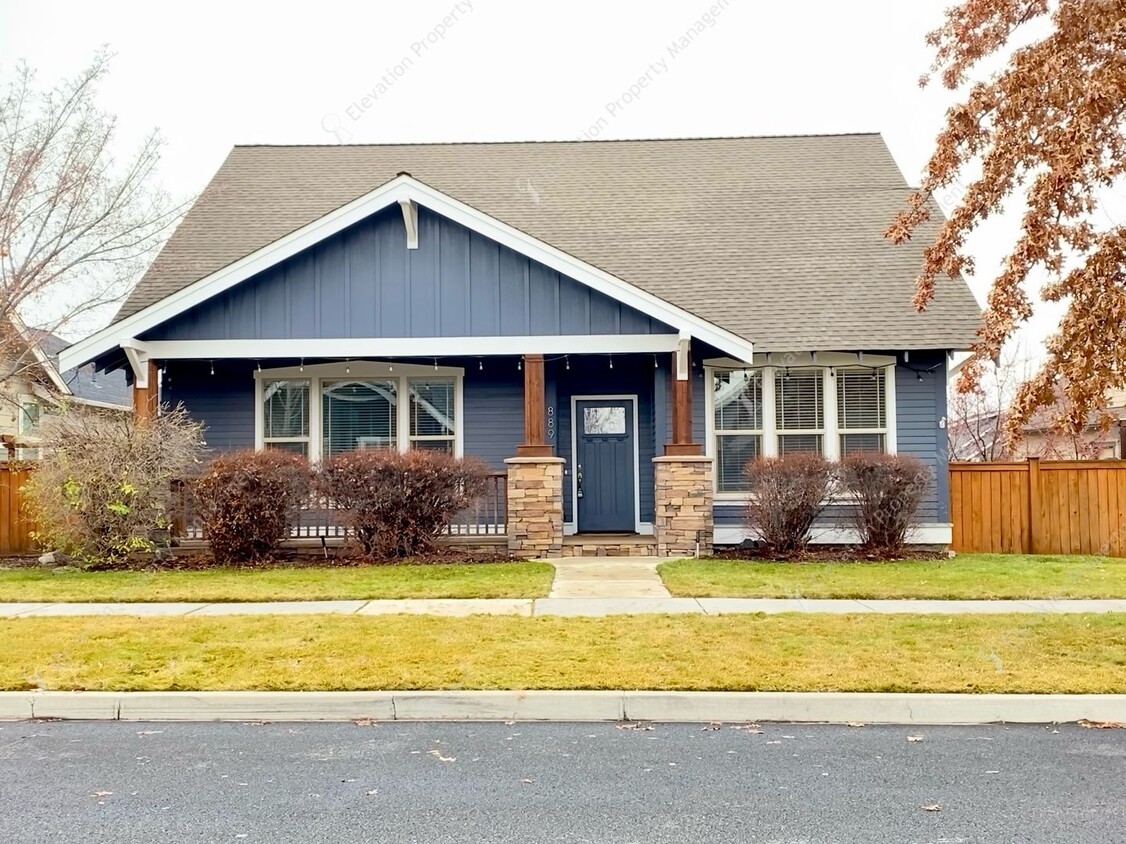 Primary Photo - Designer 3BR- 2BA w/Bonus Home by Dry Cany...