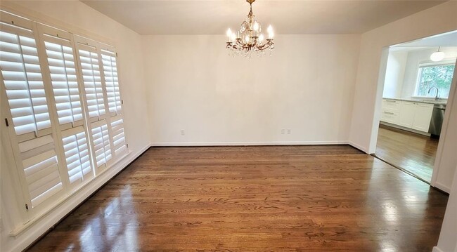 Building Photo - 9506 Vogue Ln