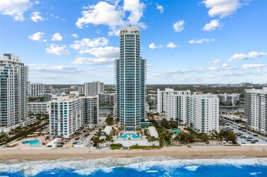 Foto principal - 3101 S Ocean Dr