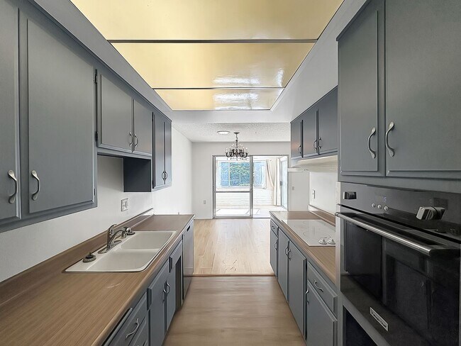 Foto del edificio - Beautiful 2B/2BA Home in Rancho Bernardo in a 55+ Community!