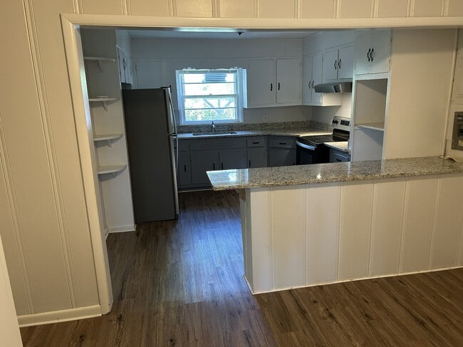 Foto del edificio - 611 9th St NW