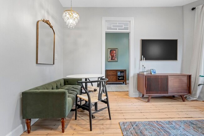 Foto del edificio - 81 E Brookline St