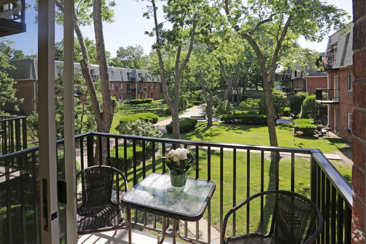 Salem Harbour Apartments in Bensalem, PA