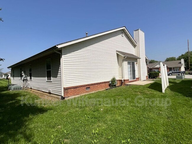 Foto del edificio - 1509 English Pine Ln