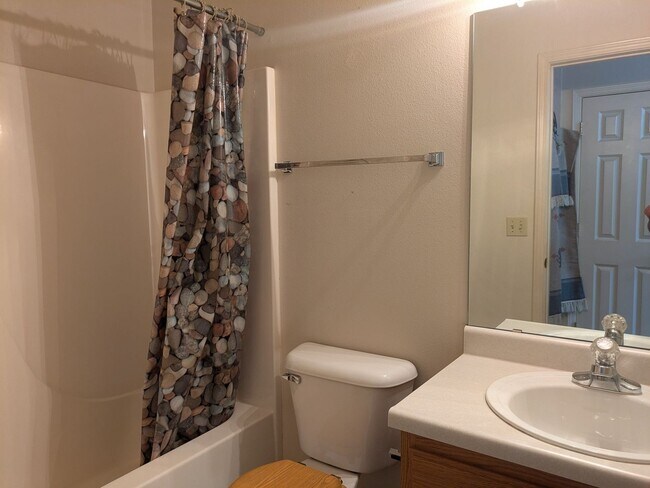 Foto del edificio - Fully Furnished Burro Ranch 2-Bedroom
