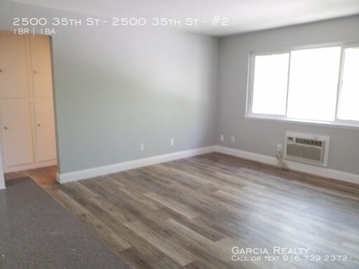 Building Photo - 2500 35th St