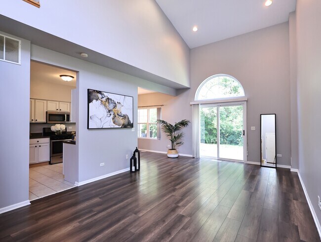 Building Photo - 2607 Oak Tree Ln