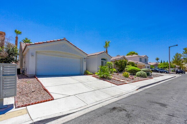 Foto del edificio - Single Story 3 Bedroom Summerlin Home