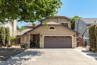 Building Photo - 720 Spindale Dr