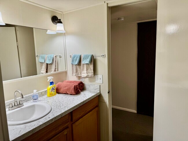 Foto del edificio - 60 Kraman Ln