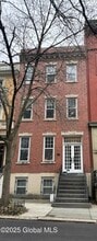 Building Photo - 427 State St