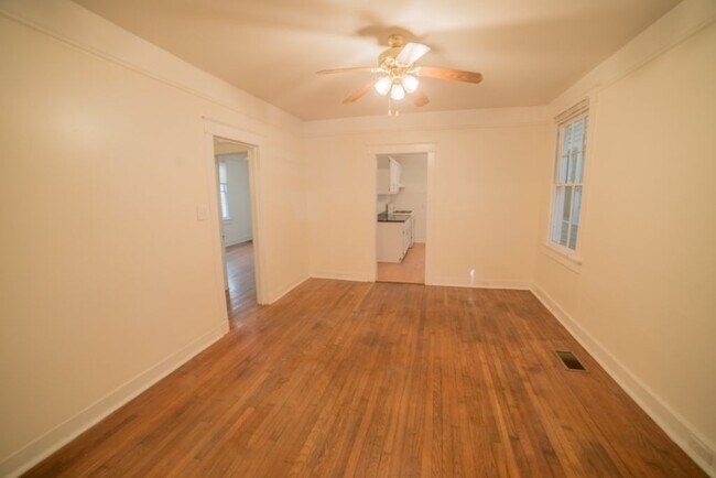 Foto del edificio - 2604 S Carrollton Ave
