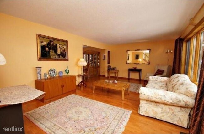 Building Photo - 4 br, 3 bath House - 2633 14th St. NW
