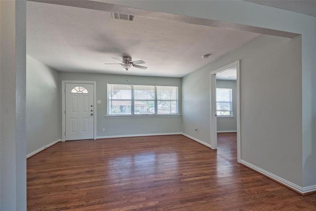 Foto del edificio - 3309 Lockmoor Ln