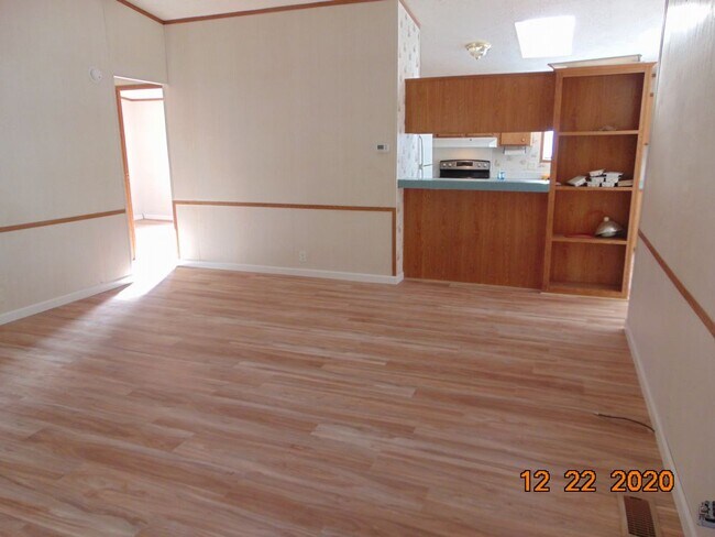 Building Photo - Ruch area 3-bedroom 2-bath home on acreage