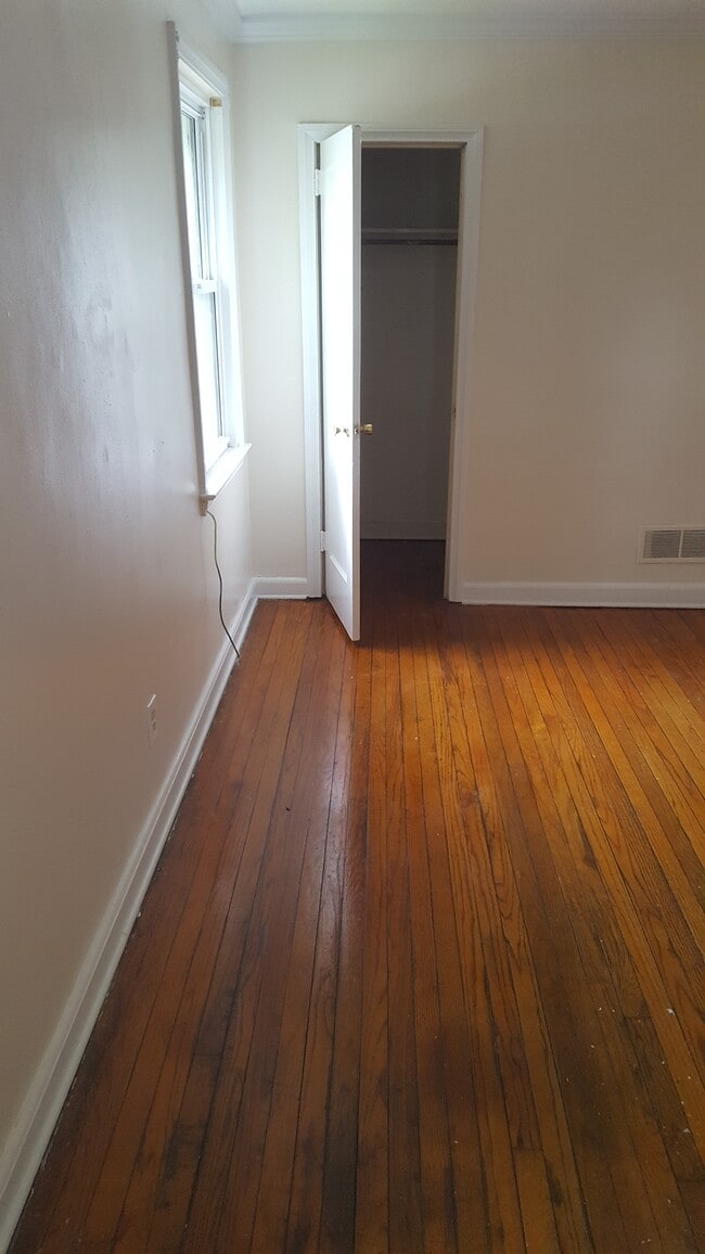 Building Photo - 40 Elsmere Blvd